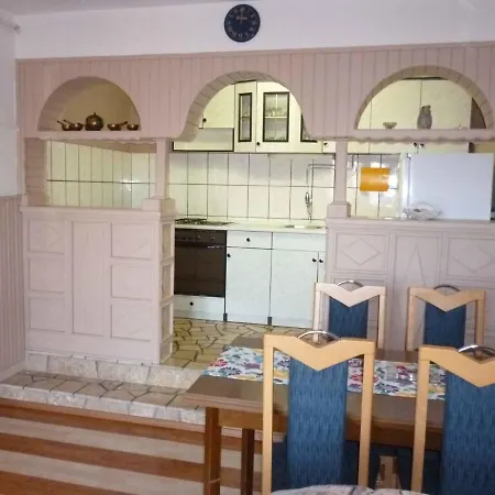 Apartman In 5467 Crikvenica